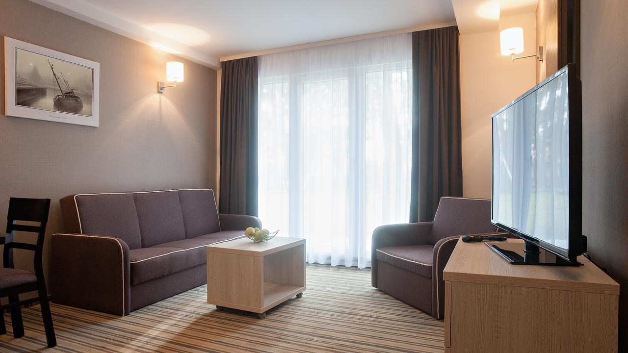 Waterside Resort Дарлувко Экстерьер фото