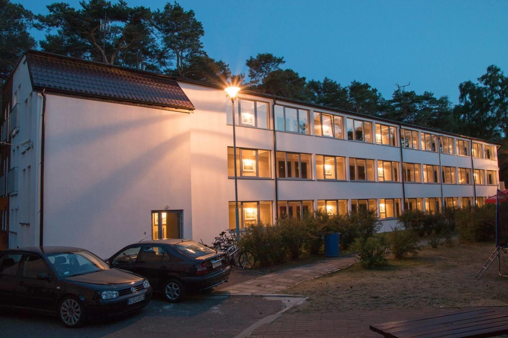 Waterside Resort Дарлувко Экстерьер фото