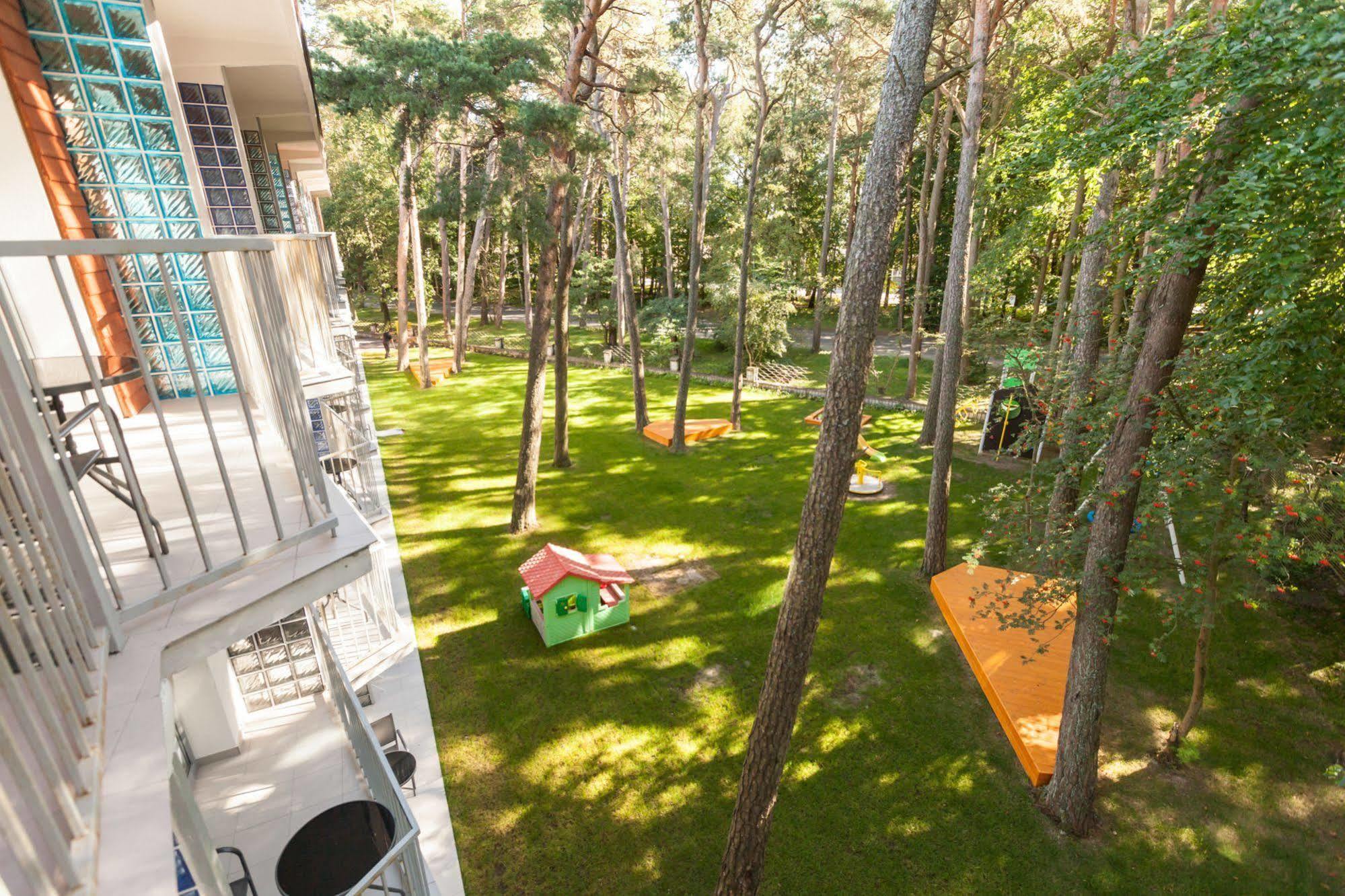 Waterside Resort Дарлувко Экстерьер фото