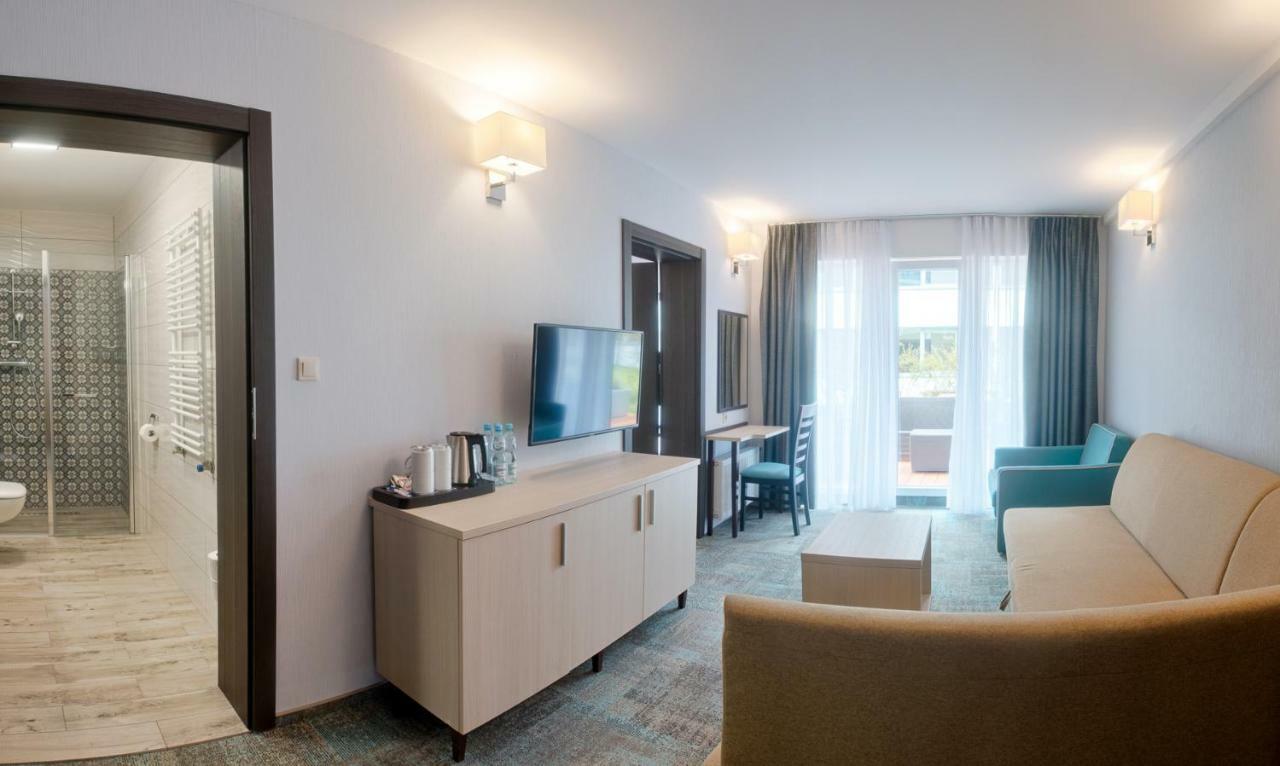 Waterside Resort Дарлувко Экстерьер фото